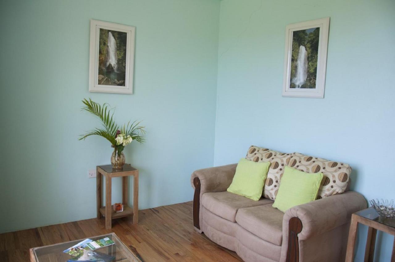 Diamond View Cottages Roseau Buitenkant foto