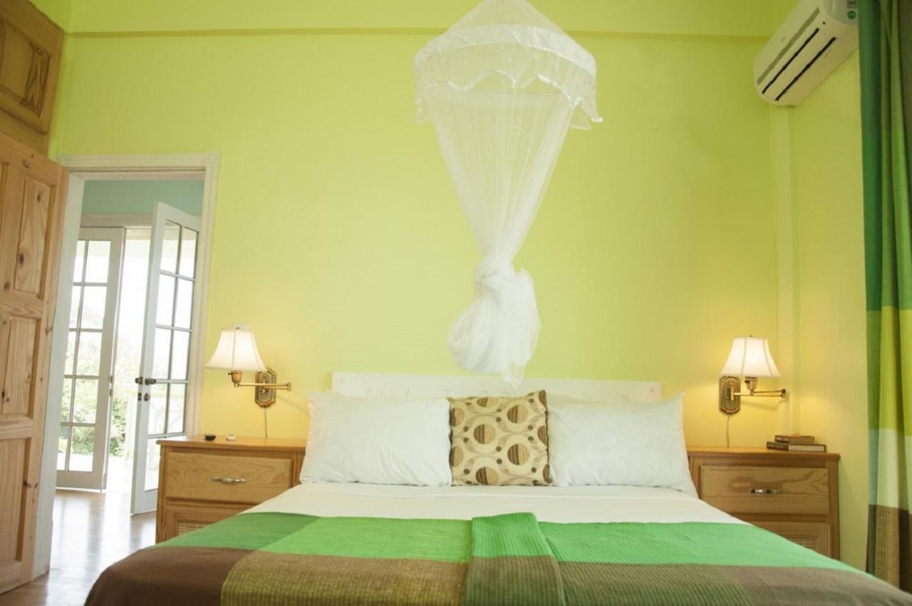 Diamond View Cottages Roseau Buitenkant foto